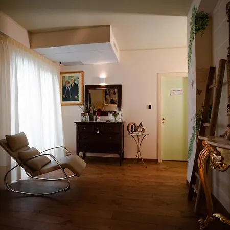 D'anzi فندق مبيت وإفطار جينوسا