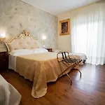 D'anzi Bed & Breakfast 4*
